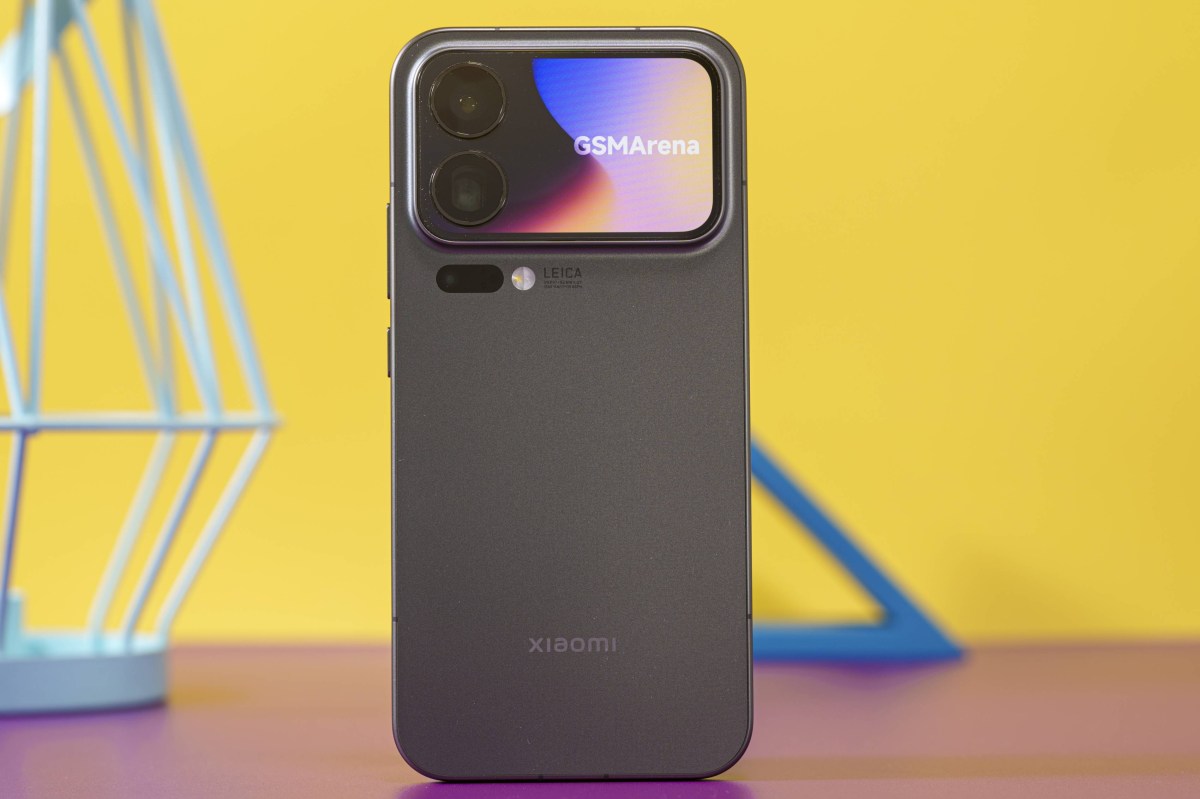 بطارية Xiaomi 18 Pro Max قد تشهد قفزة ضخمة في السعة وفق أحدث التسريبات