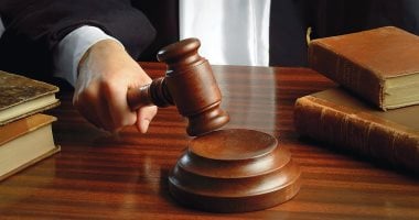 المؤبد والسجن 10 سنوات للمتهمين بقتل رجل أعمال وتقطيع جثمانه بمنشار فى التجمع
