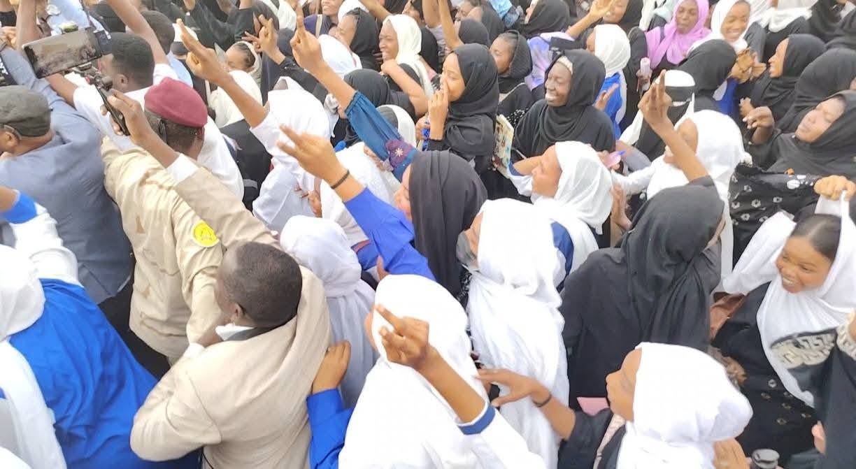 بين فرحة الجلوس وقلق المصير.. ماذا ينتظر طلاب الشهادة السودانية في مناطق سيطرة حكومة تأسيس