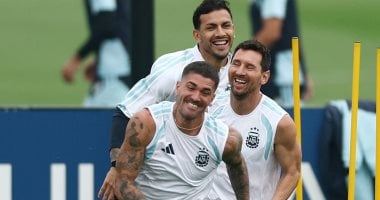 الأرجنتين تتحدى العاصفة وتواصل التدريبات قبل نهائى كأس العالم أمام إسبانيا