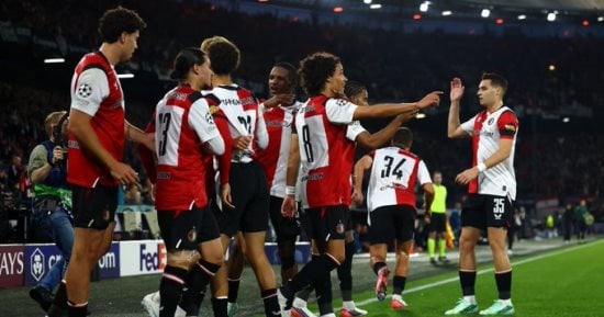 فينورد يخطف فوزا مثيرا من كومو في دوري أبطال أوروبا