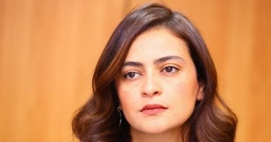 علا الشافعى: صحاب الأرض وثيقة تاريخية وصورنا مشاهد المخيمات فى العلمين