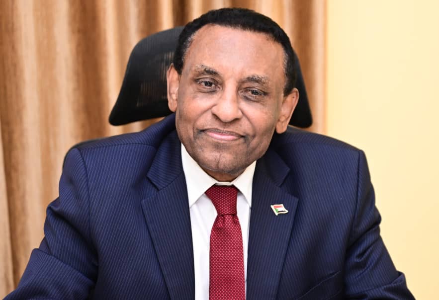 رئيس الوزراء يوجه بإجلاء السودانيين من إيران020 رئيس الوزراء يوجه بإجلاء السودانيين من إيران