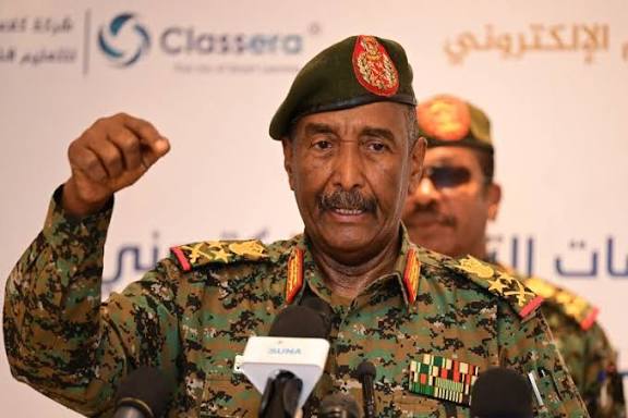 البرهان : معركة الكرامة مستمرة حتى القضاء على التمرد