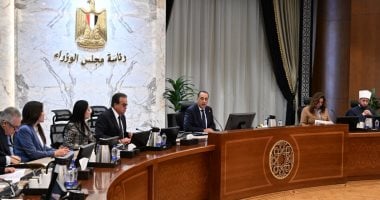 رئيس الوزراء يترأس ا رئيس الوزراء يترأس اجتماع المجلس القومي للسكان