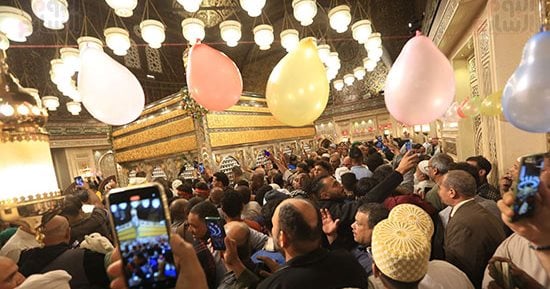 فى ذكرى استقرار رأس الحسين بمصر.. كم موقعا للرأس الشريف بالعالم الإسلامى
