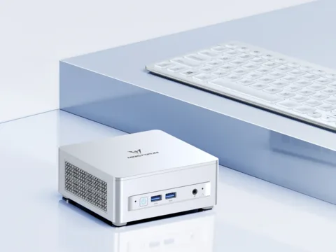 مينيسفوروم تطلق الحاسوب المكتبي المصغر UM750 Neo بمعالج AMD مخصص للأجهزة المحمولة