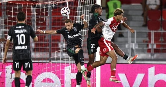 موناكو يتخطى لانس 2  1 ويتصدر الدوري الفرنسي