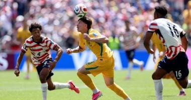 منتخب الولايات المتحدة يهزم أستراليا بثنائية ويتأهل لدور الـ 32 بكأس العالم.. صور