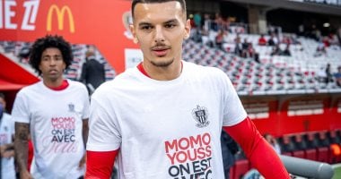 لاعبو نيس يرتدون قمصانا لدعم محمد عبد المنعم قبل مواجهة ريمس.. صور020 لاعبو نيس يرتدون قمصانا لدعم محمد عبد المنعم قبل مواجهة ريمس.. صور