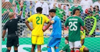 لماذا حكم الافتتاح وصافرة كندا أمام قطر أشجع من مارسيناك.. عادل عقل يجيب صور