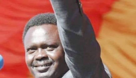 مناوي.. نبارك لأبطال قواتنا الانتصار العظيم في مدينة الطينة