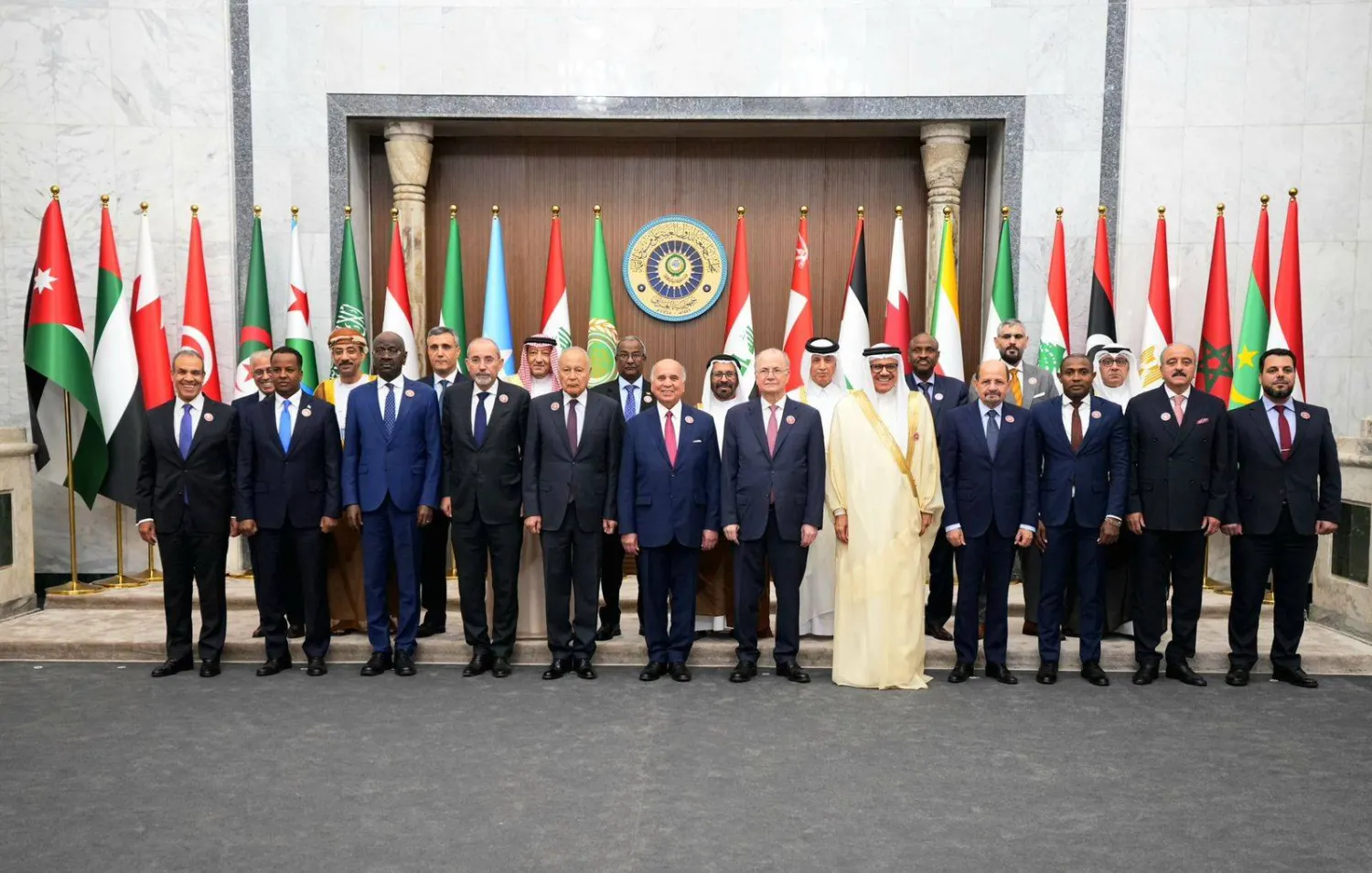 انسحاب وفد أبو ظبي من جلسة وزراء الخارجية العرب عقب نقاشات حادة مع الجانب السوداني020 انسحاب وفد أبو ظبي من جلسة وزراء الخارجية العرب عقب نقاشات حادة مع الجانب السوداني