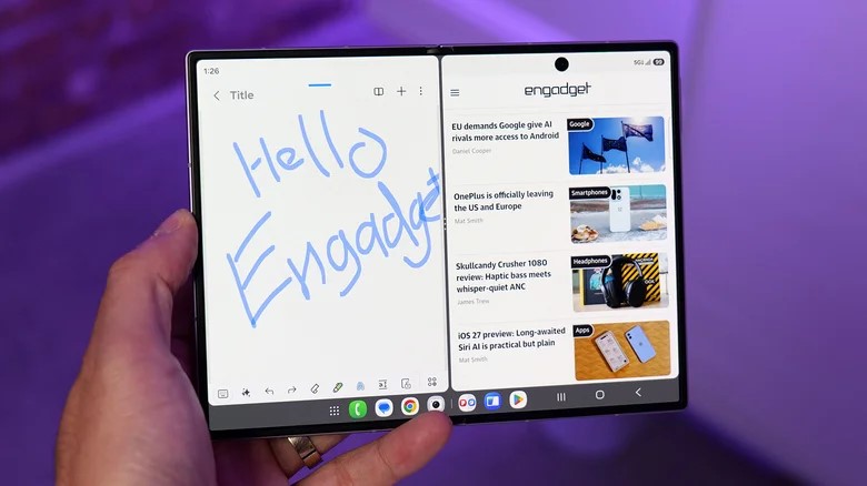 مقارنة بين Samsung Galaxy Z Fold 8 و Fold 8 Ultra