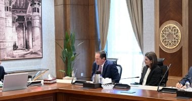 رئيس الوزراء يلتقى رئيس مجلس الإدارة والرئيس التنفيذى لشركة سيسكو