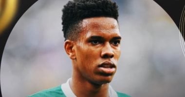 البرازيلى إستيفاو يتوج بجائزة أفضل لاعب فى مباراة بالميراس ضد بورتو020 البرازيلى إستيفاو يتوج بجائزة أفضل لاعب فى مباراة بالميراس ضد بورتو