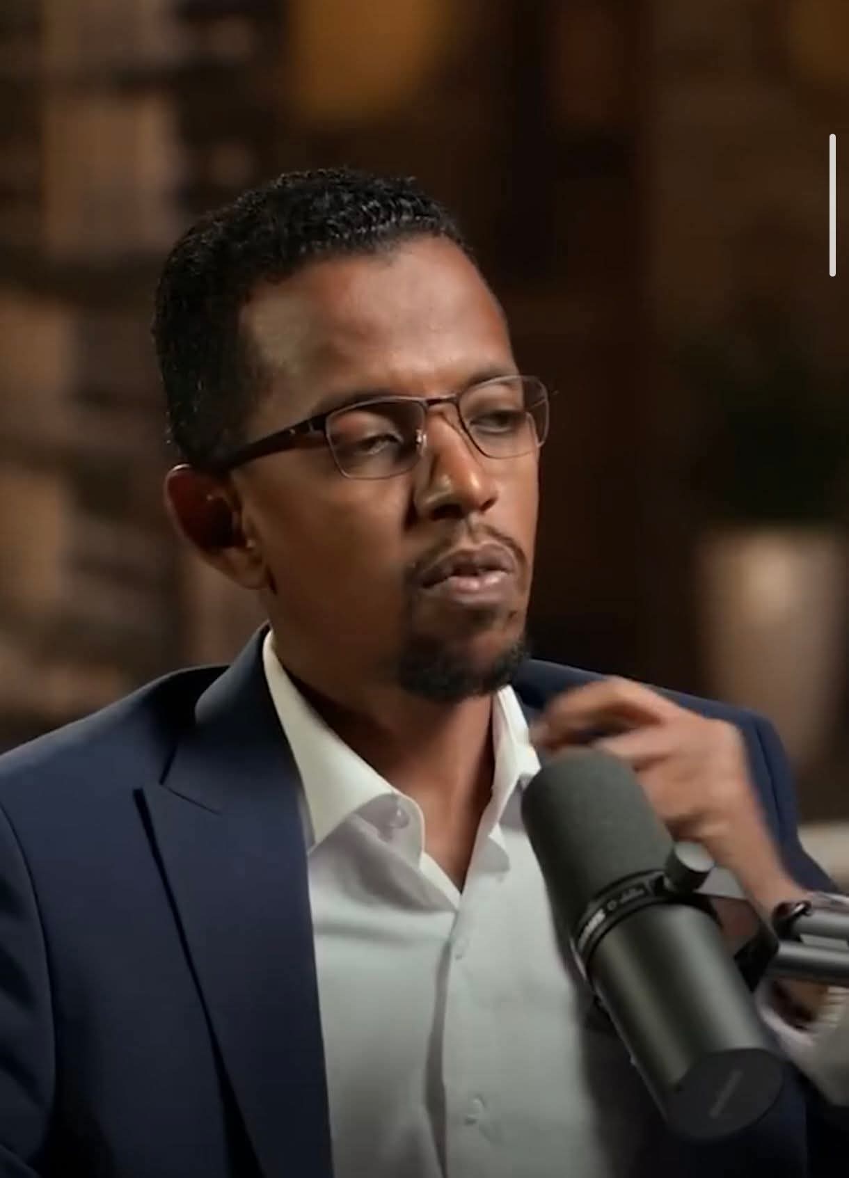 قائد فيلق البراء يوضح بشأن  إصابة أويس غانم