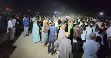 الآلاف يشيعون 6 من أبناء بحر البقر بالشرقية من ضحايا حادث الإسماعيلية