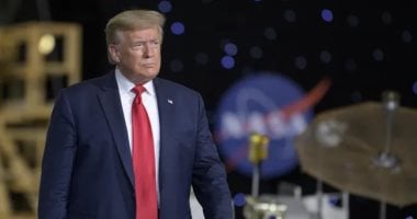 ترامب يطلب من شركة أبل تغيير اسم بحيرة أونتاريو إلى بحيرة أمريكا على تطبيق الخرائط
