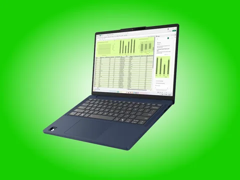 لينوفو تطلق حاسوب IdeaPad Slim 3 14Q7X11 الاقتصادي عالميا ببطارية تصمد لأكثر من 30 ساعة ومعالج سنابدراجون C