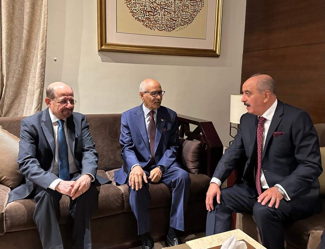 وزير الخارجية مع الأمين العام لجامعة الدول العربية وعدد من وزراء الخارجية العرب020 وزير الخارجية مع الأمين العام لجامعة الدول العربية وعدد من وزراء الخارجية العرب