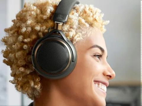 AudioTechnica تكشف عن سماعات ATH AL5NC اللاسلكية المفتوحة بميزة عزل الضوضاء ودعم ترميز LDAC