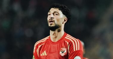 وسام وداري ومعلول على دكة بدلاء الأهلي أمام البنك020 وسام وداري ومعلول على دكة بدلاء الأهلي أمام البنك