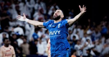 رسميا.. بنزيما ينهى مشواره مع الهلال السعودى ويقترب من الاعتزال