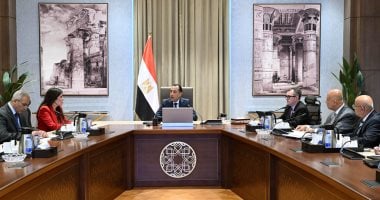 رئيس الوزراء يتابع جهود تنفيذ الخطة الاستراتيجية لتحلية مياه البحر