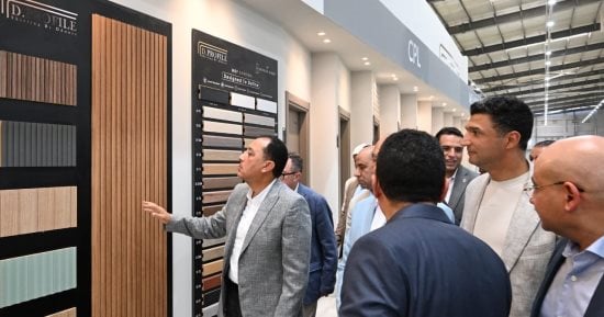 رئيس الوزراء يفتتح المرحلة الأولى من مصنع ديزاينى دورز