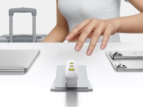 بيسوس تطلق شاحنا مدمجا جديدا بقوة 70 واط وثلاثة منافذ