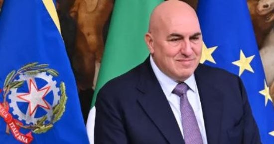وزير الدفاع الإيطالى: نجهز مهمة بحرية لحماية الملاحة فى البحر الأحمر