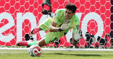 بونو يشيد بـميسي أمام منتخب مصر بعد خروج المغرب من المونديال