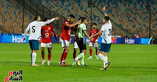 الأهلي يتعادل مع القناة 33 في مباراة مثيرة بالدوري الممتاز