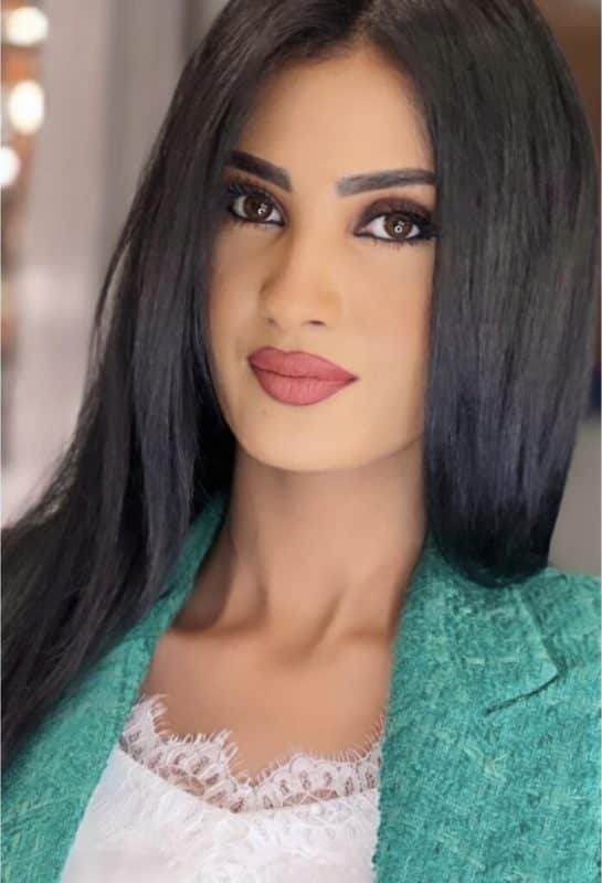 مذيعة سكاي نيوز تثير الجدل بتغريدة بعد قرار النيابة السودانية020 مذيعة سكاي نيوز تثير الجدل بتغريدة بعد قرار النيابة السودانية