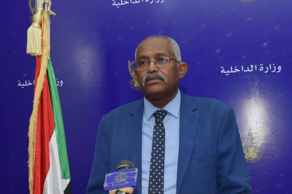 وصول جثمان الفقيد الحوري وزير التربية والتعليم ظهر اليوم بورتسودان020 وصول جثمان الفقيد الحوري وزير التربية والتعليم ظهر اليوم بورتسودان