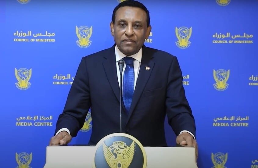 رئيس الوزراء يعلن الحرب الشاملة على المضاربين وتجار العملة