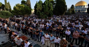 65 ألف مصل يؤدون الجمعة في المسجد الأقصى وباحاته