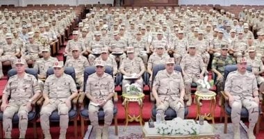 الفريق أحمد خليفة يتفقد المنظومة التعليمية بمعهد ضباط الصف المعلمين020 الفريق أحمد خليفة يتفقد المنظومة التعليمية بمعهد ضباط الصف المعلمين