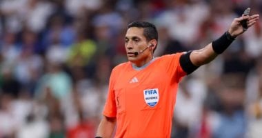 عادل عقل يكشف القرارات المثيرة تحكيميا فى ليلة تتويج إنجلترا ببرونزية المونديال