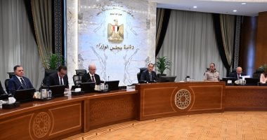 رئيس الوزراء: العمل على تنفيذ التكليفات الرئاسية وتوضيح الحقائق أمام المواطنين