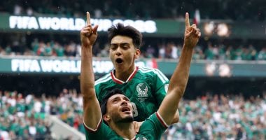 المكسيكي جيلبرتو مورا يدخل تاريخ كأس العالم كأصغر لاعب من دولة مستضيفة
