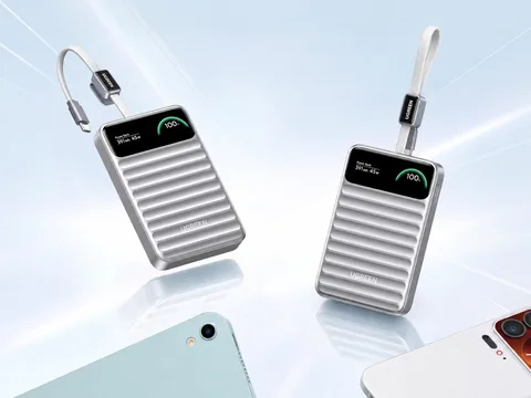 يوجرين تطلق بنوك طاقة Nexode المدمجة بقدرة 45W مع شاشة ذكية وكابل مدمج