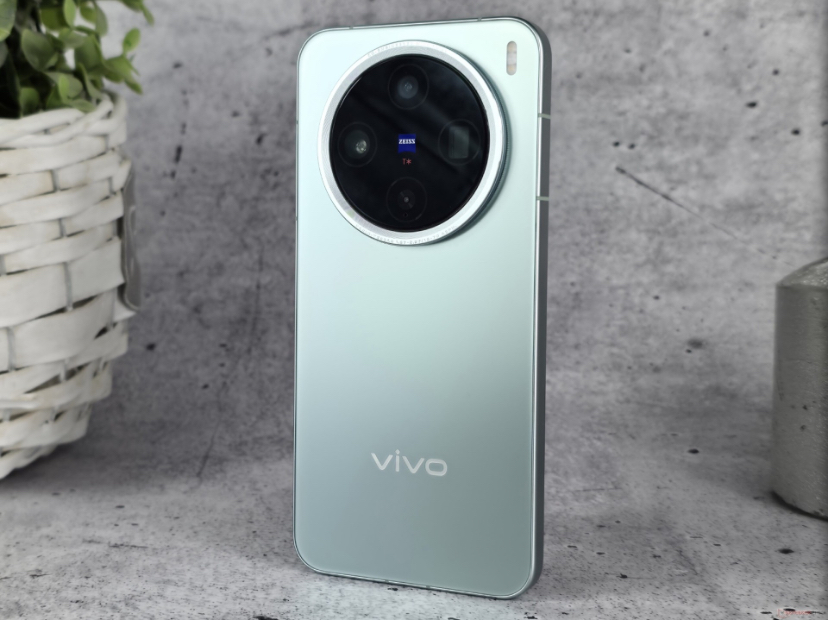 مواصفات Vivo X200 FE تكشف أنه ليس نسخة معدلة من Vivo X200 Pro Mini020 مواصفات Vivo X200 FE تكشف أنه ليس نسخة معدلة من Vivo X200 Pro Mini