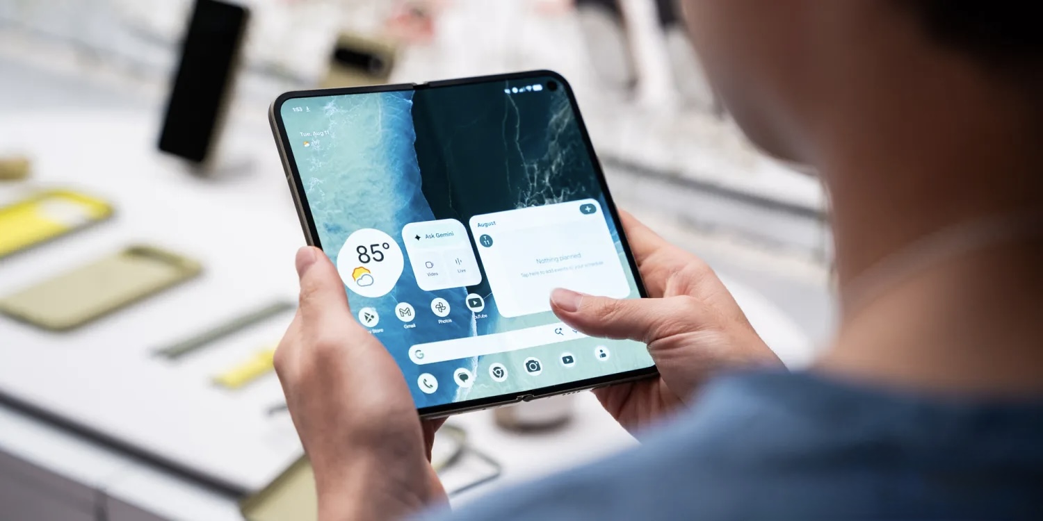 جوجل قد تستخدم في Pixel Fold القادم شاشة بلا تجعيدة مثل أبل