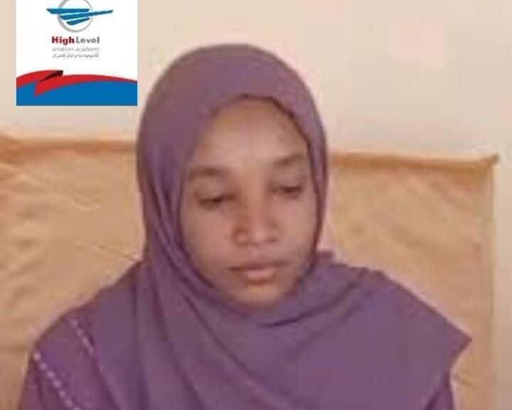 من قاعة الامتحان لقمرة القيادة إسراء الأولى على الشهادة السودانية تحلق في السماء020 من قاعة الامتحان لقمرة القيادة إسراء الأولى على الشهادة السودانية تحلق في السماء