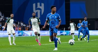 الهلال في مهمة جديدة للحفاظ على صدارة الدوري السعودي أمام الشباب