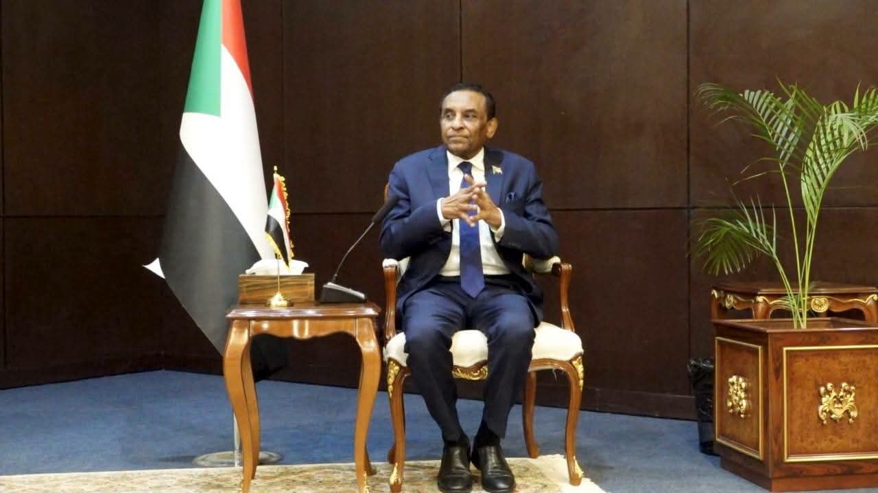 تفاهمات متقدمة بين الحكومة والاتحاد الإفريقي بشأن رفع تجميد مقعد السودان