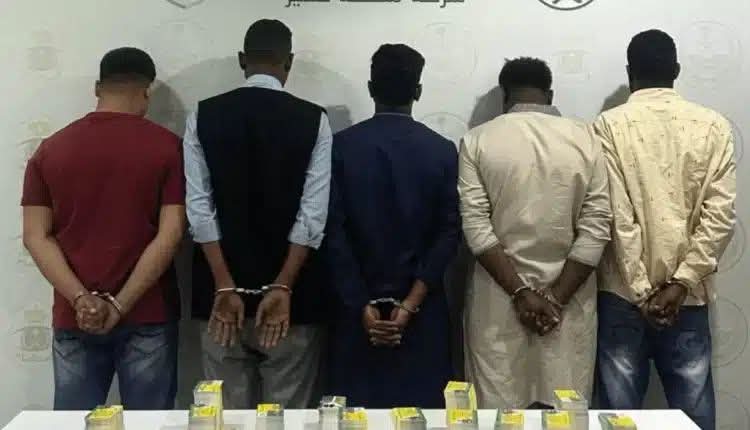 سودانيون تحت قبضة الأمن السعودي والسبب الحج020 سودانيون تحت قبضة الأمن السعودي والسبب الحج