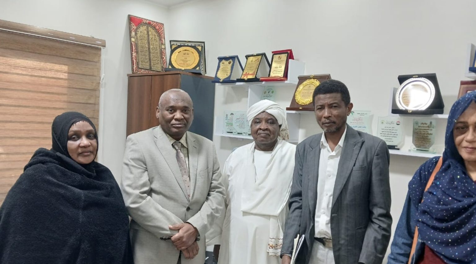 ترحيل وتوقيف طلاب سودانيين يشعل الجدل.. والسفارة تتدخل